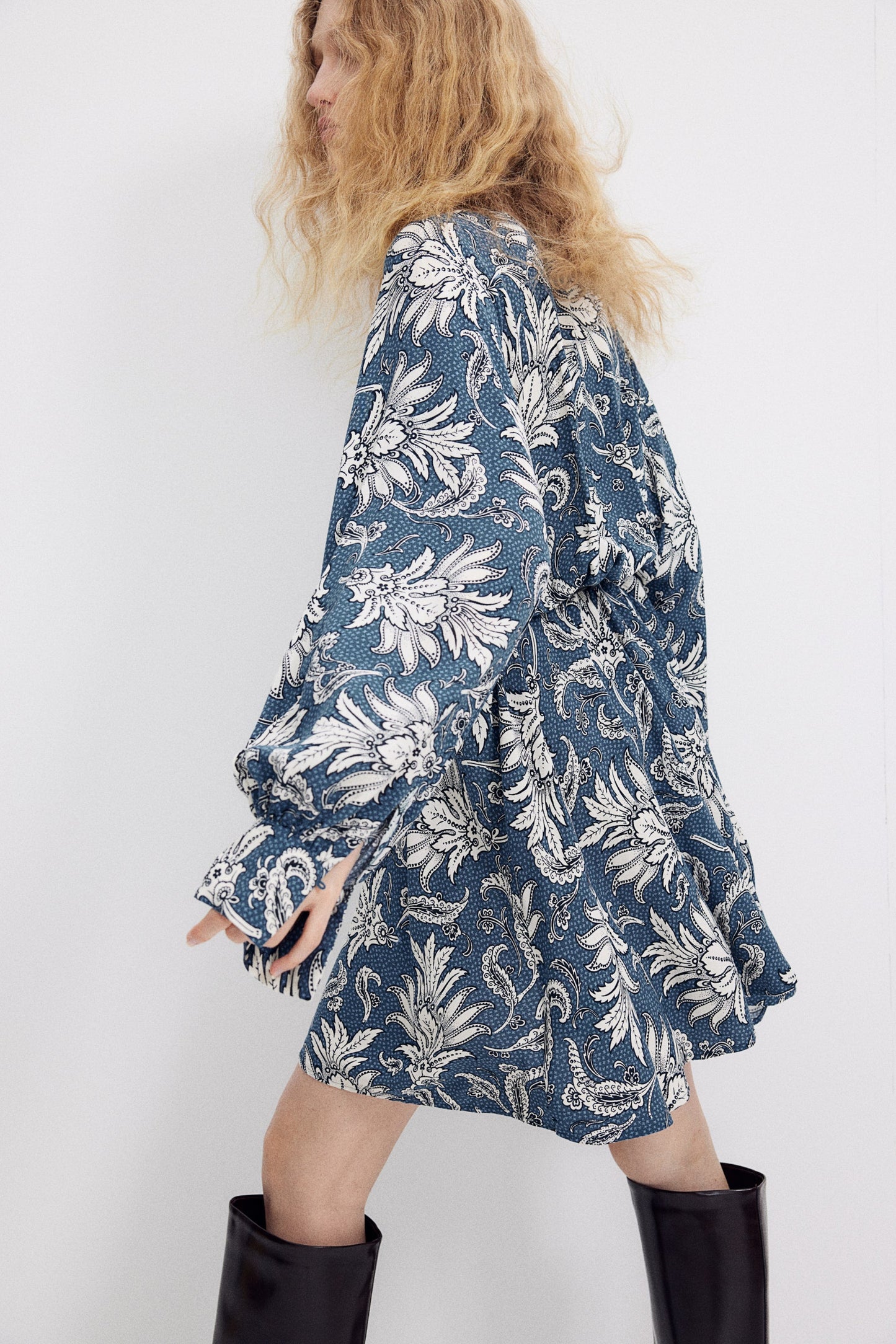 Long Sleeved Floral Printed Dress