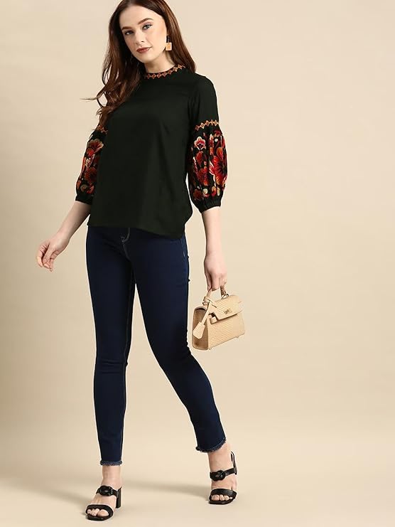 Mia Embroidered Fit Regular Top