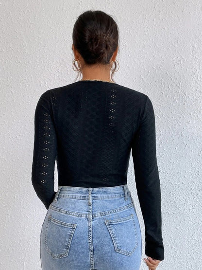 V-Neck Long Sleeves Fitted Top In Black
